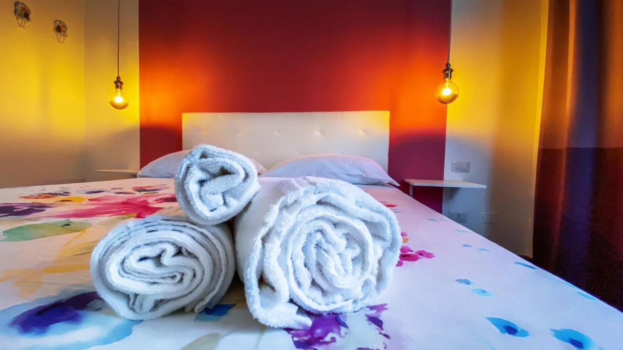 Bed and Breakfast La terrazza dei colori Gaeta Esterno foto