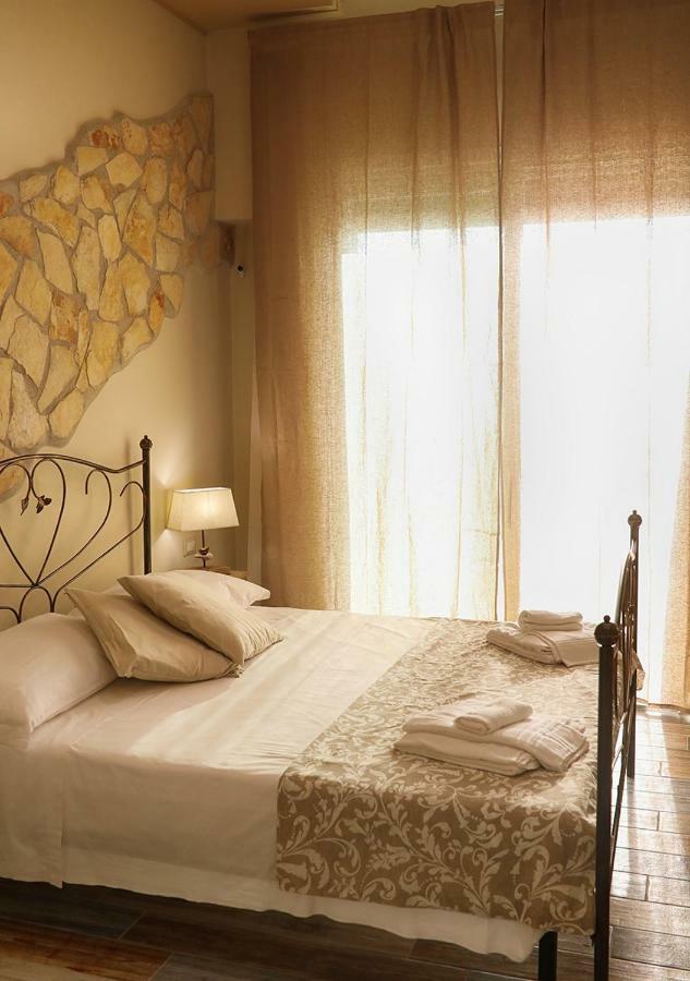 Bed and Breakfast La terrazza dei colori Gaeta Esterno foto