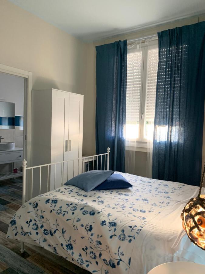 Bed and Breakfast La terrazza dei colori Gaeta Esterno foto